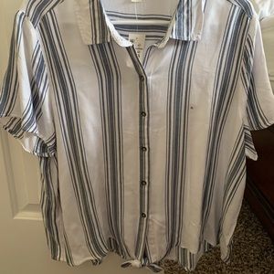 Dress shirt/ button down top.